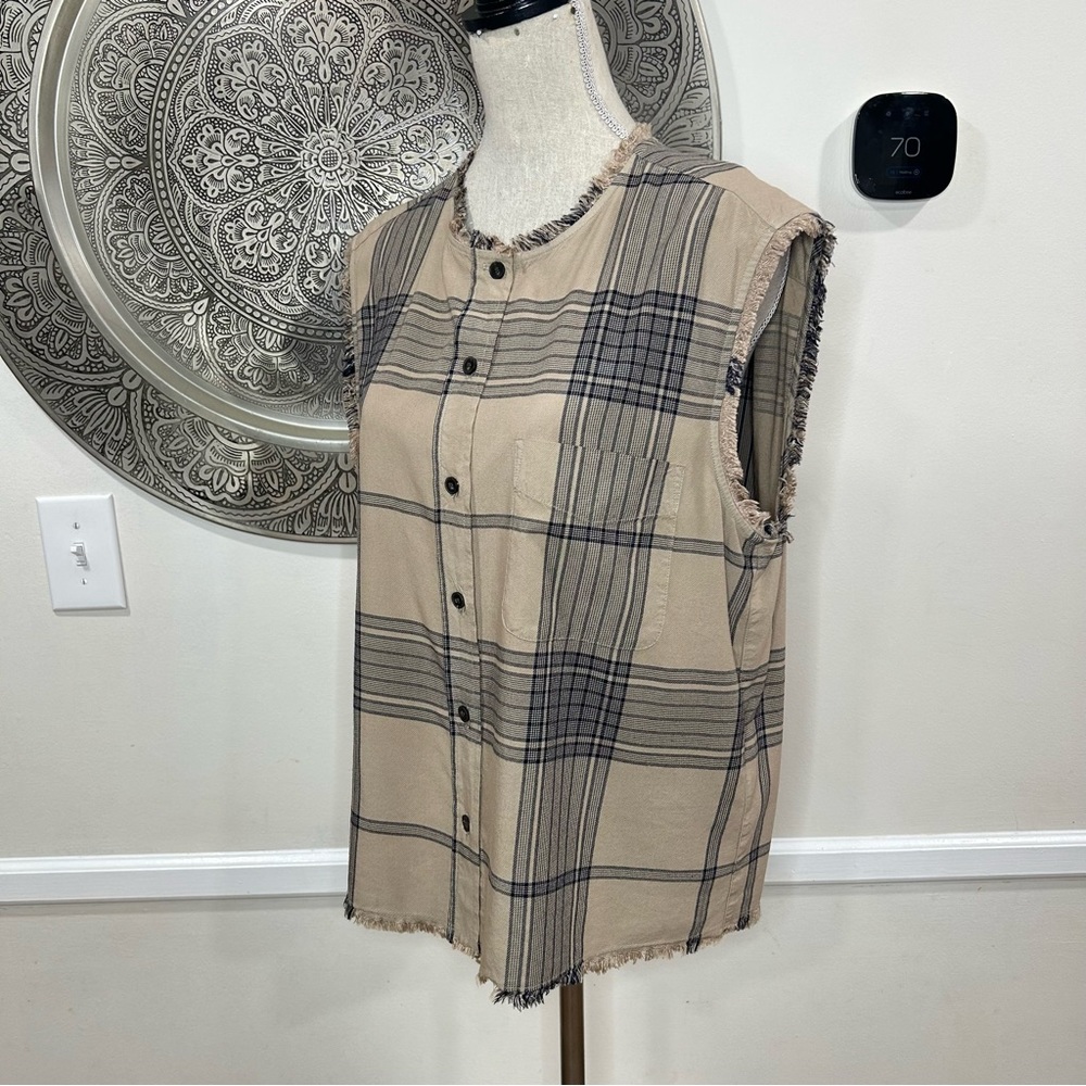 Raquel Allegra sleeveless plaid top with fringe trim - Size 2 / M - Picture 5 of 10